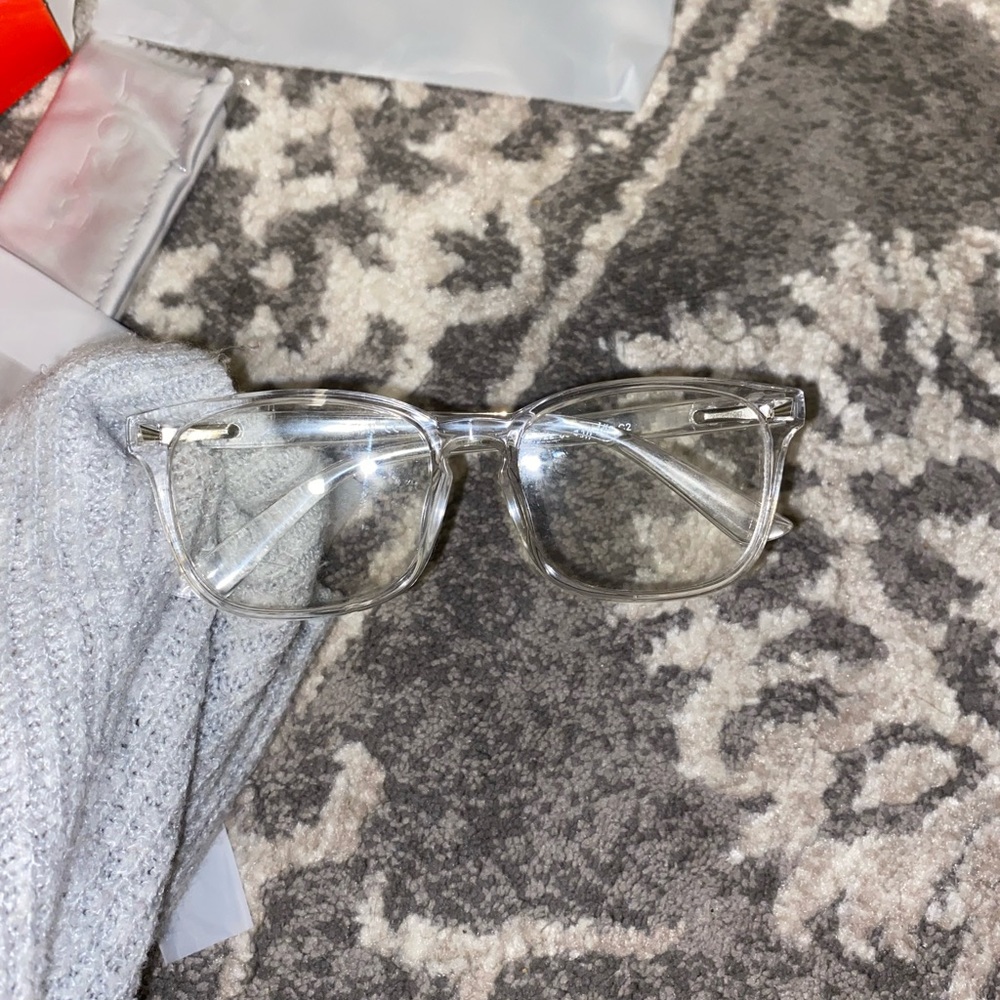 Blue light glasses